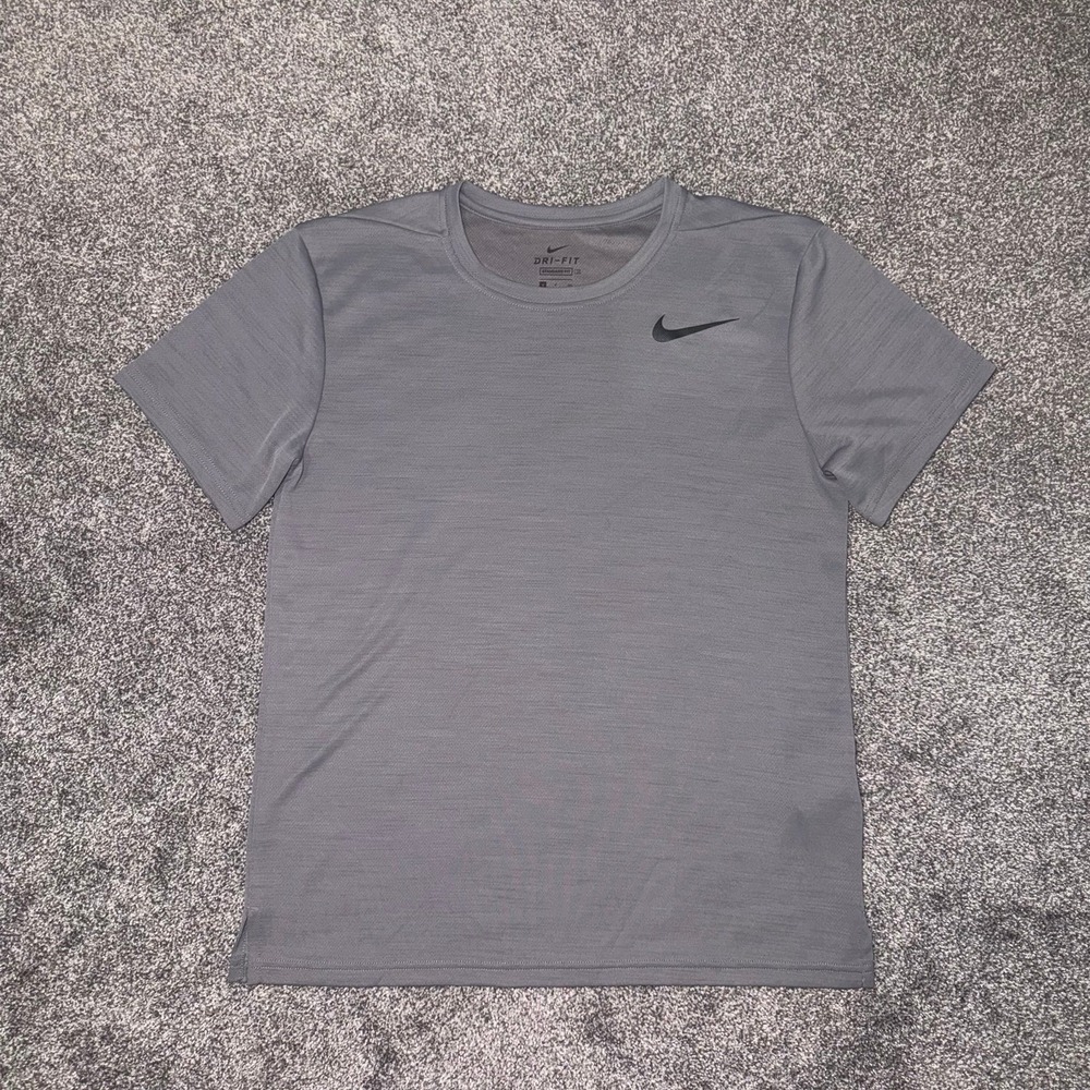 Nike Men's Dri-FIT Training Short Sleeve Gray T-Shirt Size Small